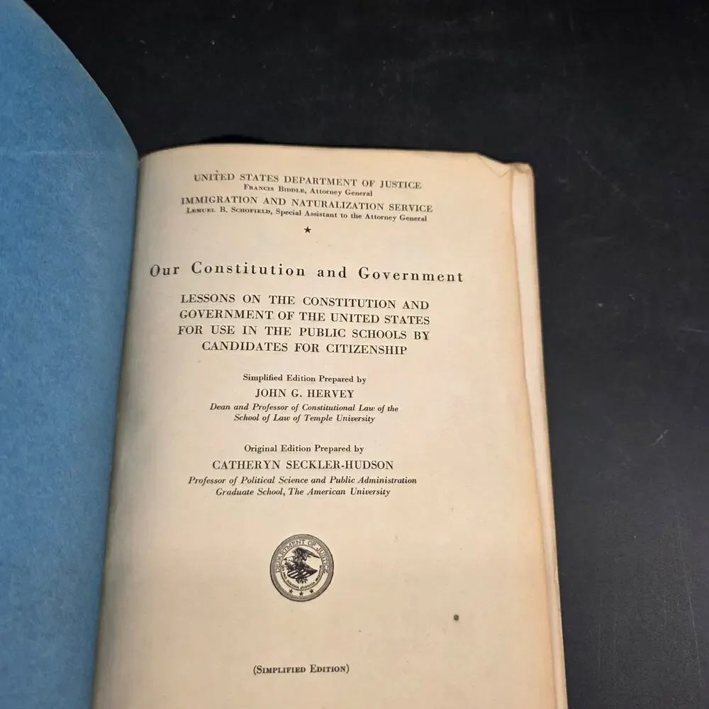 FEDERAL TEXTBOOK ON CITIZENSHIP Our Constitution & Government 1942 Map